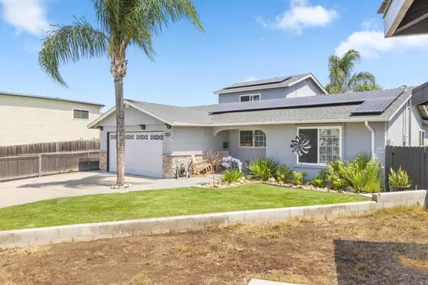Santee, CA 92071,10646 Montura CT