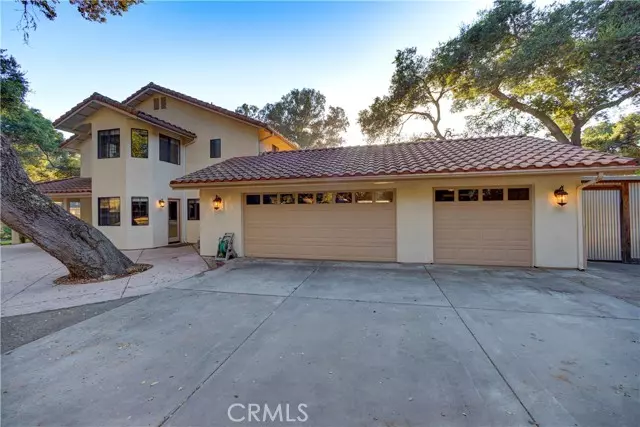 724 Whimbrel CT, Nipomo, CA 93444