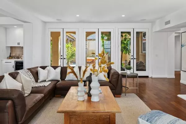 Carlsbad, CA 92009,7661 Sitio Algodon