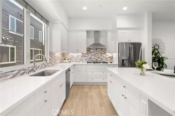 Dana Point, CA 92629,985 Doheny WAY