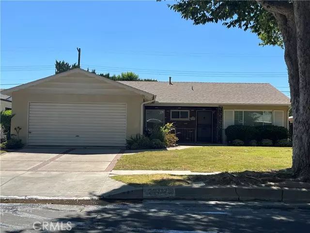 23437 Schoolcroft, West Hills, CA 91307