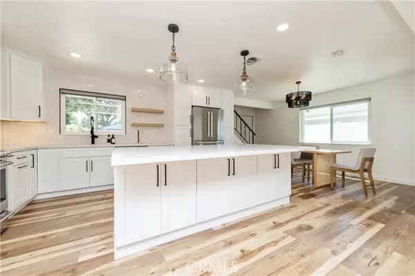 Tustin, CA 92780,13381 Del Cerro DR