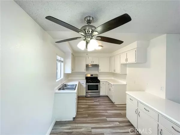 Hawthorne, CA 90250,13535 Yukon AVE 40