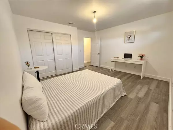 Rialto, CA 92377,19244 Casmalia ST