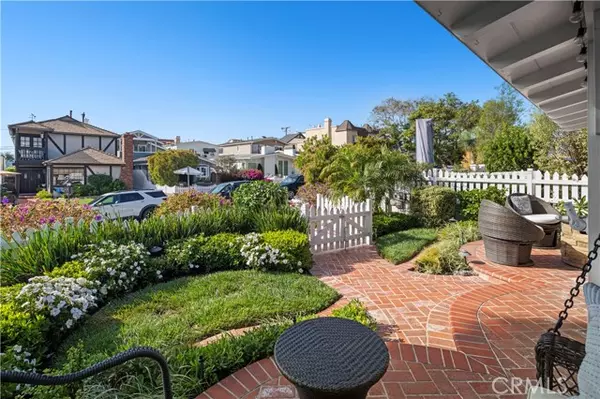 Corona Del Mar, CA 92625,708 Orchid AVE