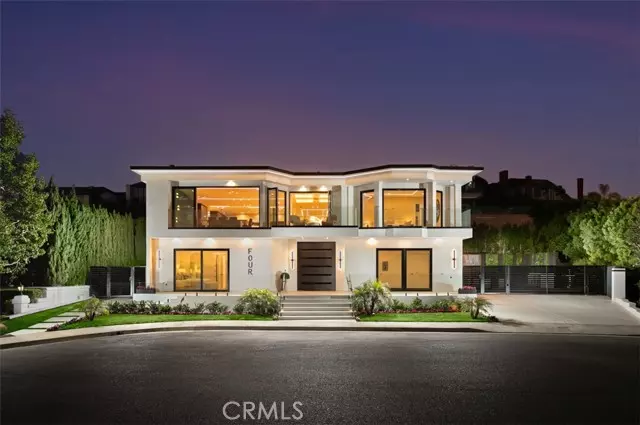 Newport Beach, CA 92660,4 Narbonne