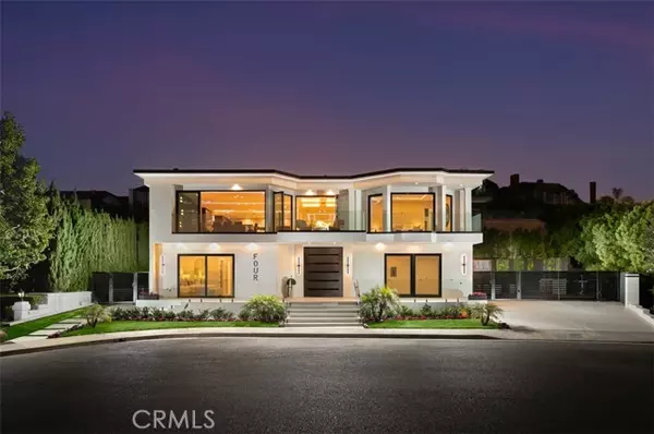 Newport Beach, CA 92660,4 Narbonne