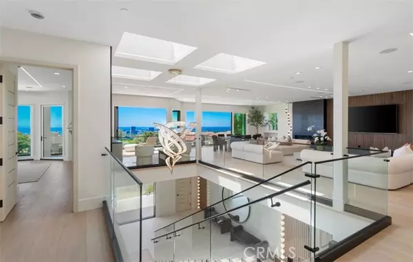 Newport Beach, CA 92660,4 Narbonne