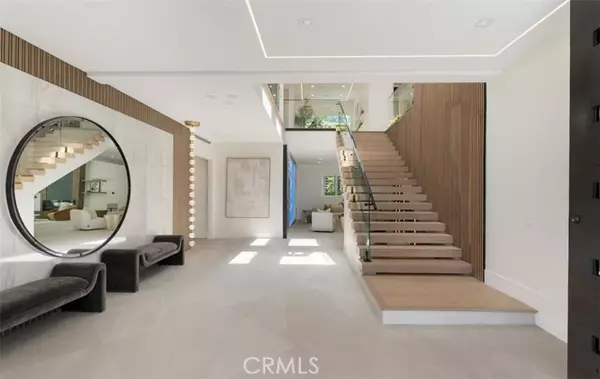 Newport Beach, CA 92660,4 Narbonne