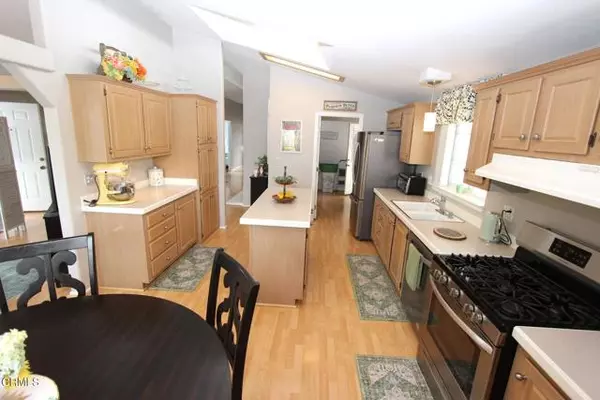 Ventura, CA 93001,1215 Anchors Way 13