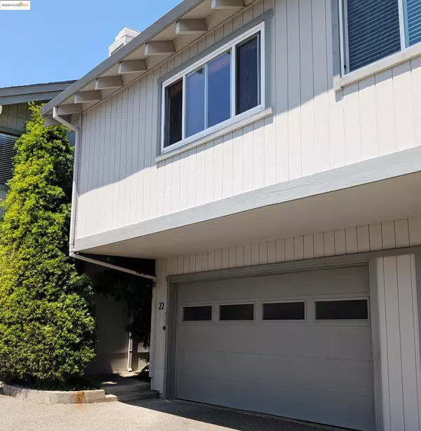 22 Holcomb Ct, Walnut Creek, CA 94596