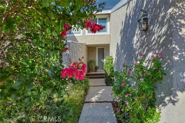 25149 Amberley WAY, Valencia, CA 91355