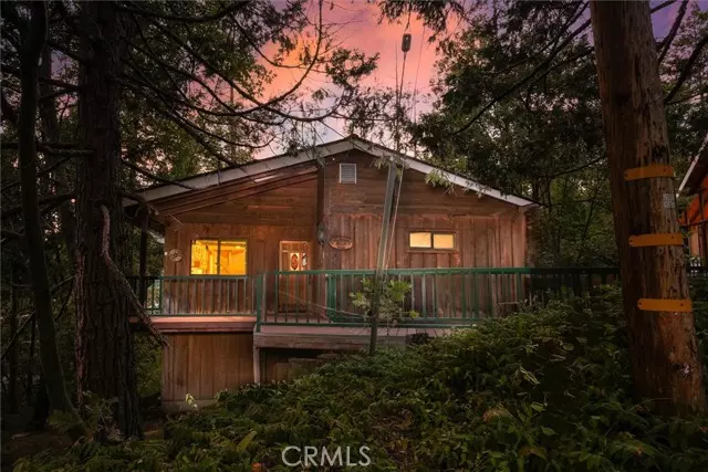 54781 Willow Cove LN, Bass Lake, CA 93604