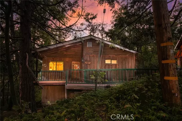 54781 Willow Cove LN, Bass Lake, CA 93604
