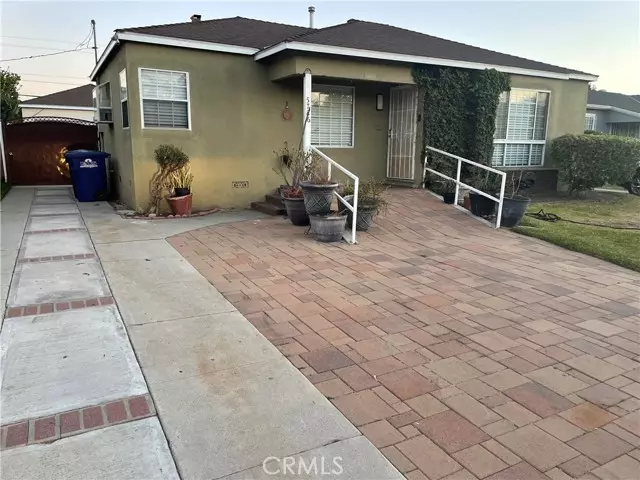 5786 Lincoln AVE, South Gate, CA 90280