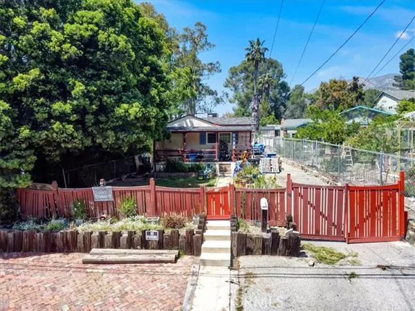 6843 Beckett ST, Tujunga, CA 91042