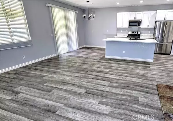 Fontana, CA 92337,17371 Redmaple ST