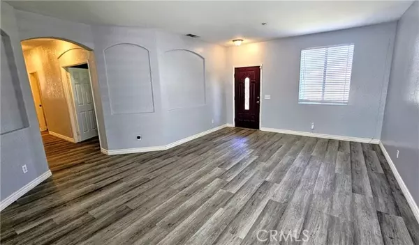 Fontana, CA 92337,17371 Redmaple ST