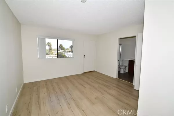 Los Angeles, CA 90066,11852 Washington PL 5