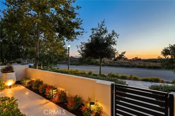Irvine, CA 92618,166 Perspective