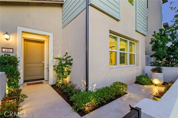 Irvine, CA 92618,166 Perspective