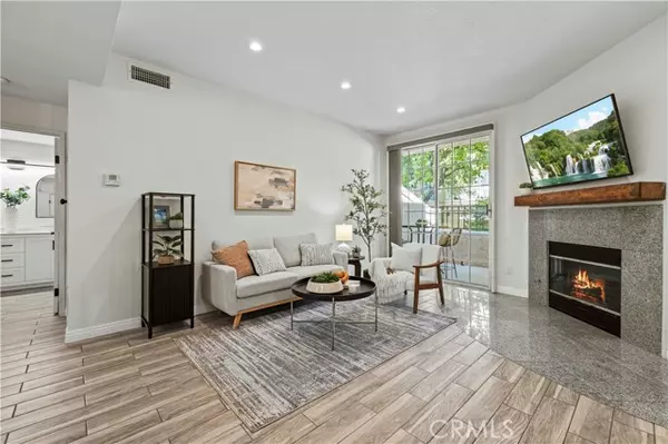 Valencia, CA 91355,24143 Del Monte DR 281