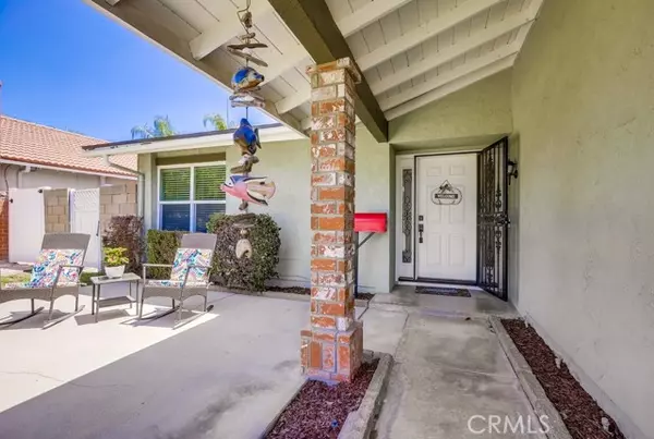Yorba Linda, CA 92886,5952 Brookmont DR