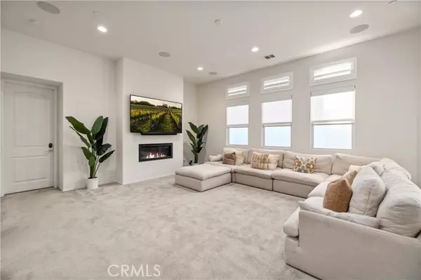 Palmdale, CA 93551,39057 Mondell Pine AVE