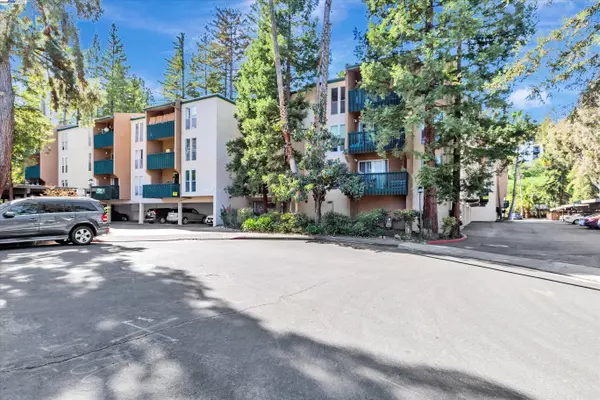 150 Sharene Ln 214, Walnut Creek, CA 94596