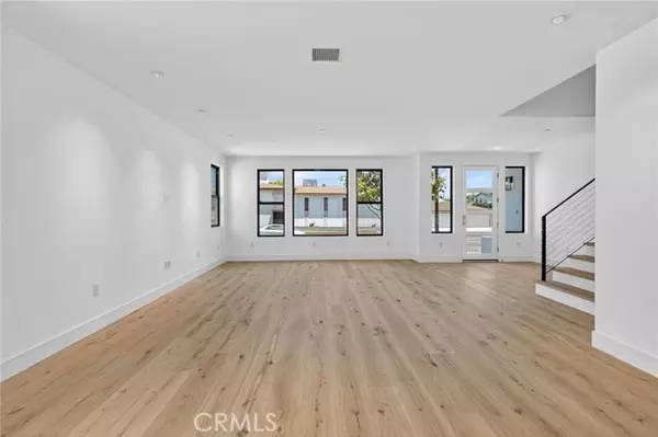 Redondo Beach, CA 90277,1011 S Prospect AVE