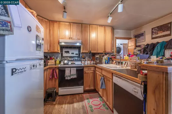 Alpine Mea, CA 96146,2201 Scott Peak Pl 49