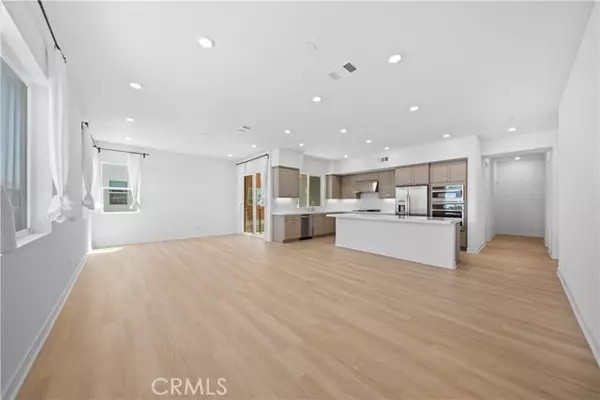 Irvine, CA 92618,175 Baluster