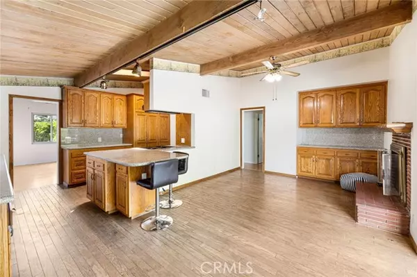 La Crescenta, CA 91214,3117 Harmony PL