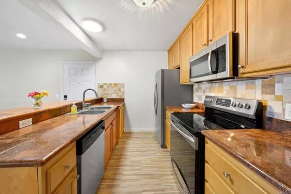 Spring Valley, CA 91977,9860 Dale AVE D9