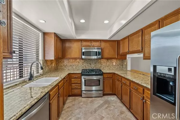 Sherman Oaks, CA 91423,4455 Fulton AVE 3