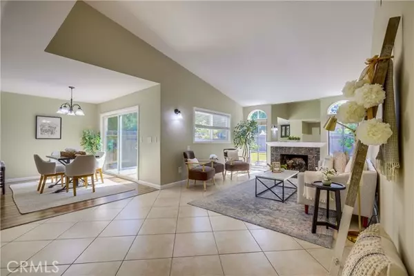 Santa Ana, CA 92704,3209 S Center ST