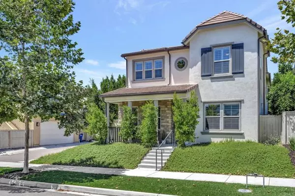 Escondido, CA 92029,21408 Trail Ridge DR