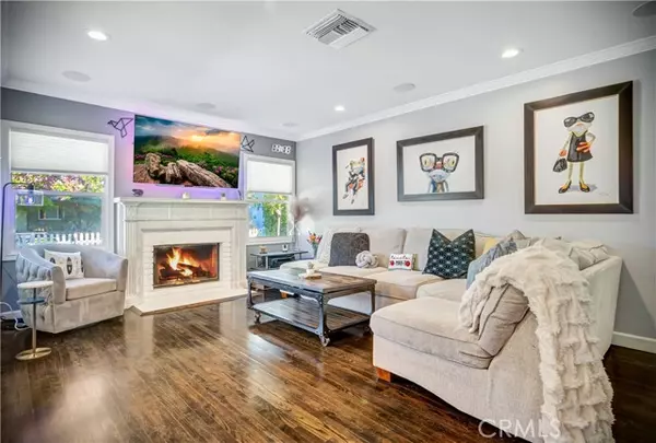 Lake Balboa, CA 91406,6455 Densmore AVE