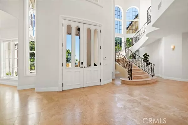 Beverly Hills, CA 90210,13320 Mulholland DR