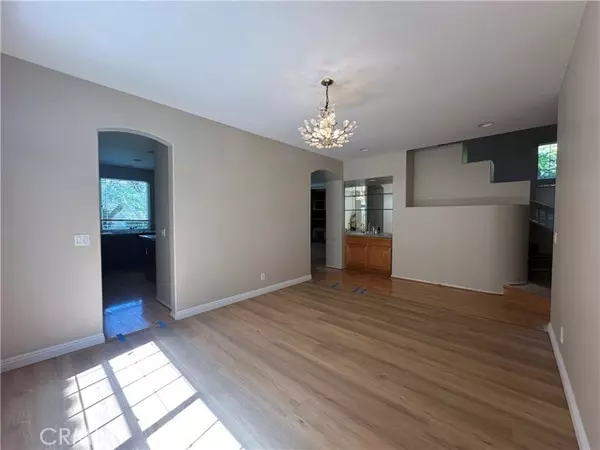 Tustin, CA 92782,12865 Crawford DR