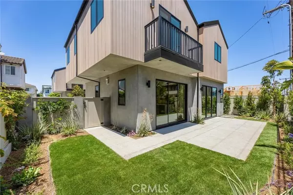 Redondo Beach, CA 90278,2206 Gates AVE B