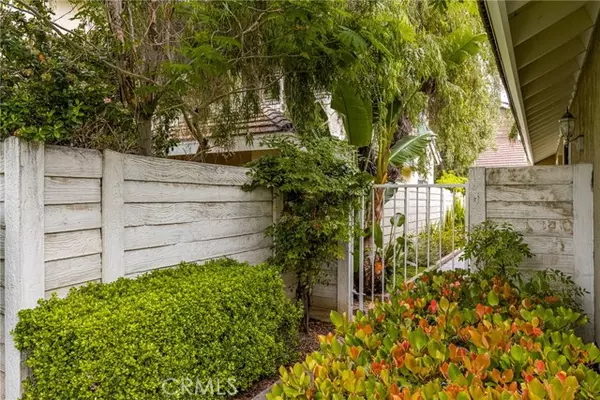 Irvine, CA 92614,34 Summerwind