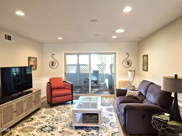 Camarillo, CA 93012,7107 Village 7