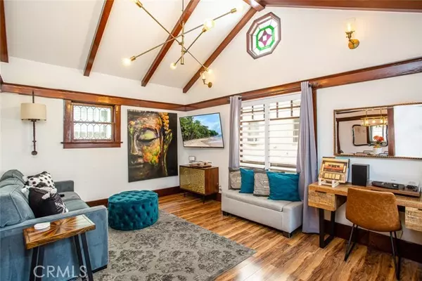 708 E Alta WAY, Long Beach, CA 90802