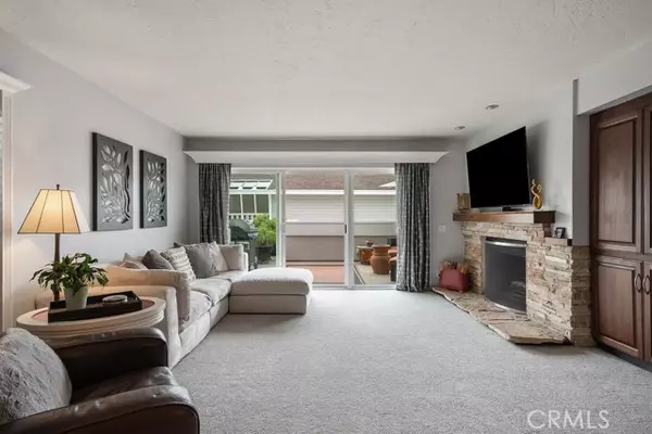 Newport Beach, CA 92660,994 Bayside CV