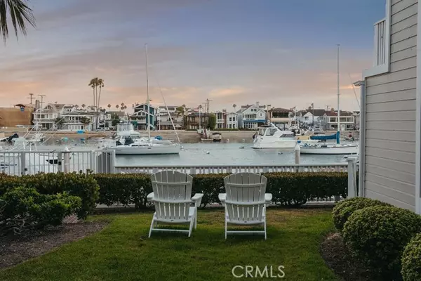 Newport Beach, CA 92660,994 Bayside CV