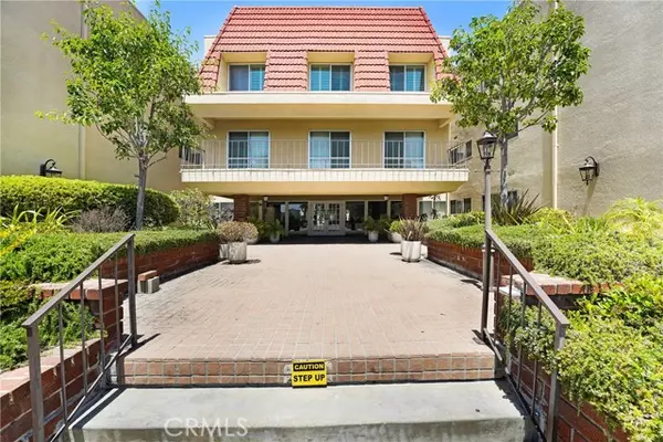 Culver City, CA 90230,5845 Doverwood DR 306