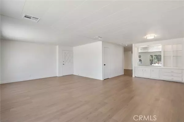 San Jacinto, CA 92582,204 N La Paloma AVE