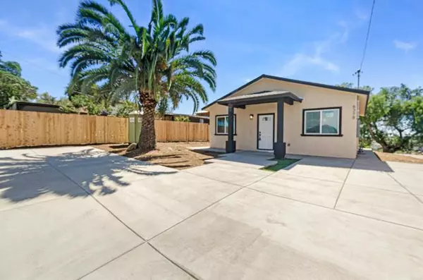 San Diego, CA 92114,6378 Scimitar DR
