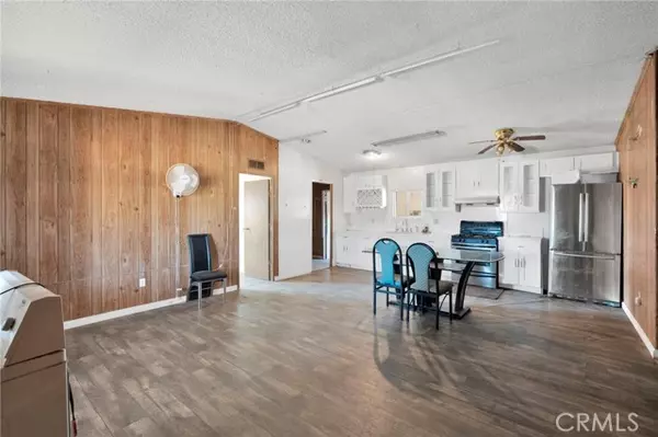 Hesperia, CA 92344,9764 Wild Rose RD